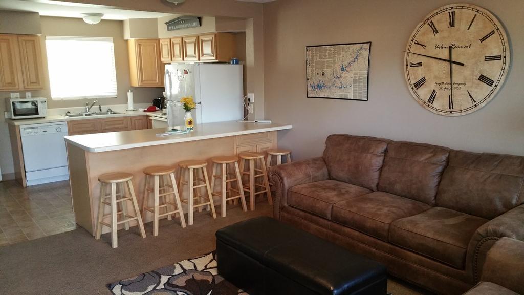 Page Lake Powell Nightly Rental Стая снимка